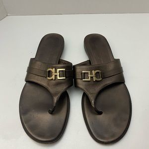 SALVATORE FERRAGAMO LEATHER THONG BOUTIQUE SANDALS 9 BROWN METALLIC